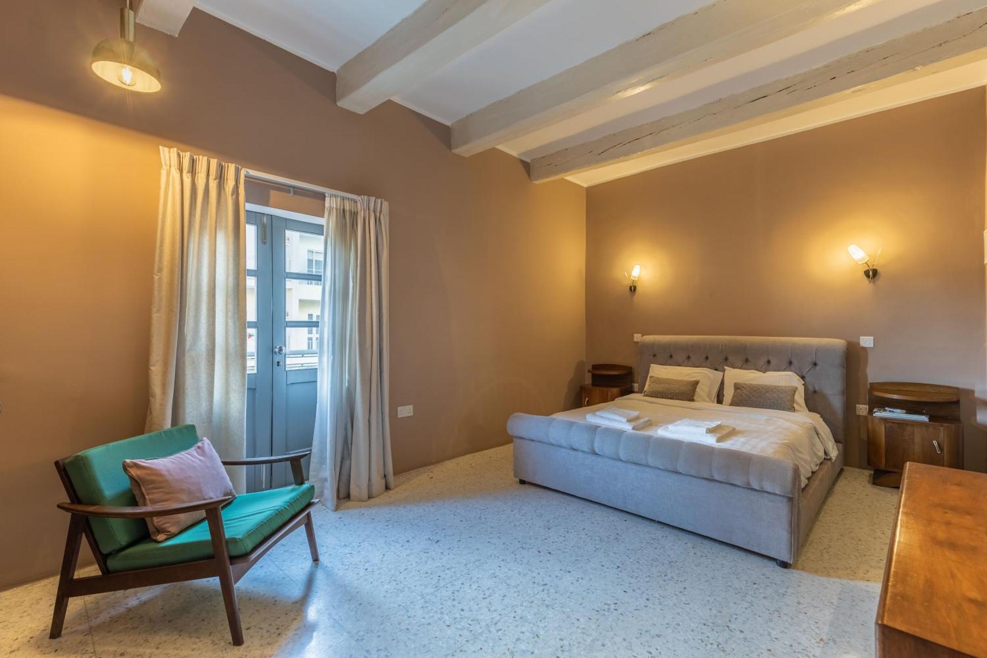 Stylish Retro Suites Il-Furjana Exterior photo